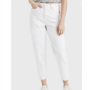 American Eagle Stretch Mom Jean in White